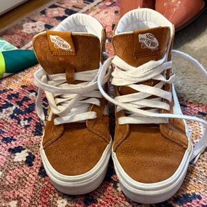 Vans womens High-Top Sneakers - Tan and White